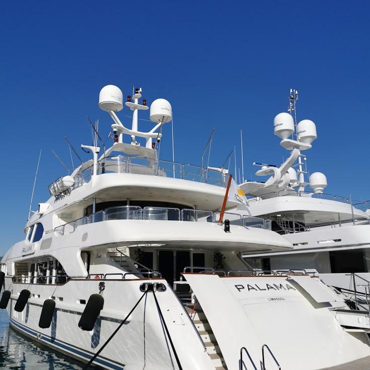 Corporate retreat on yacht